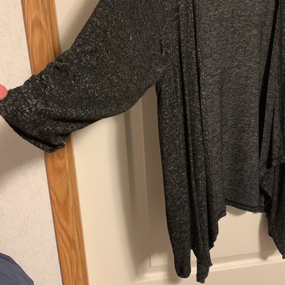 Black cardigan - Picture 3 of 4